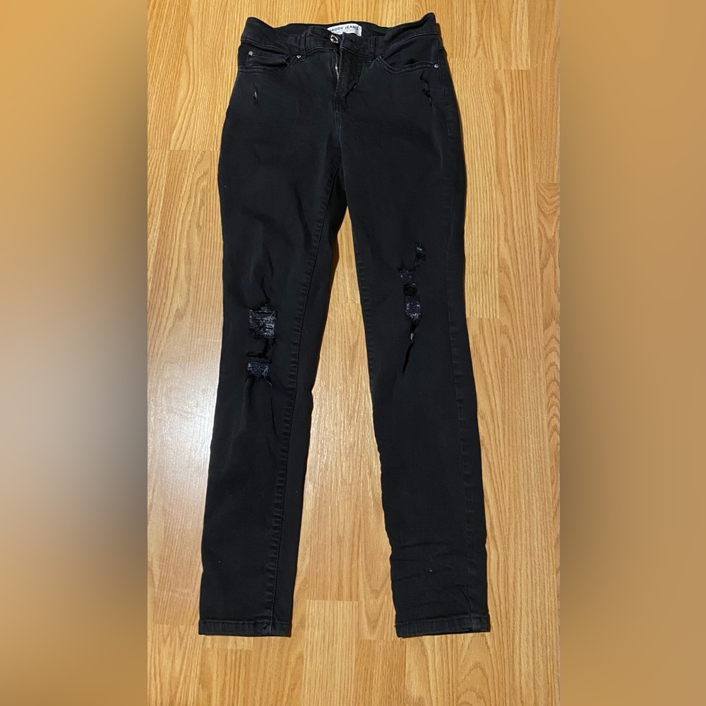 Black ripped jeans